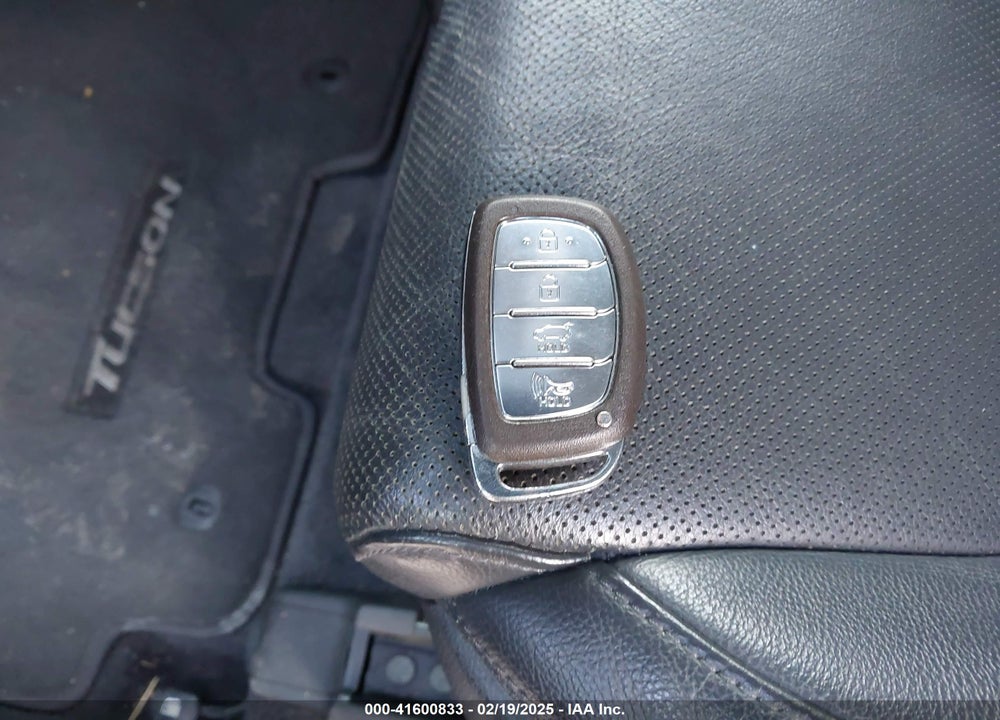 2016 HYUNDAI TUCSON VIN: KM8J3CA22GU095639