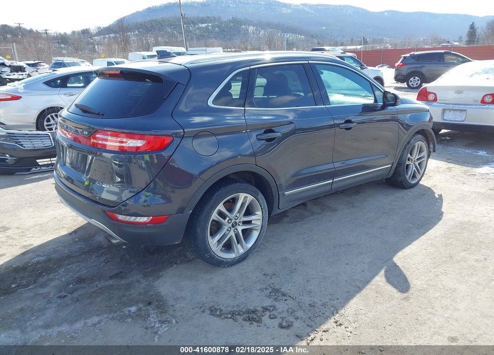 2015 LINCOLN MKC VIN: 5LMTJ2AH9FUJ40570