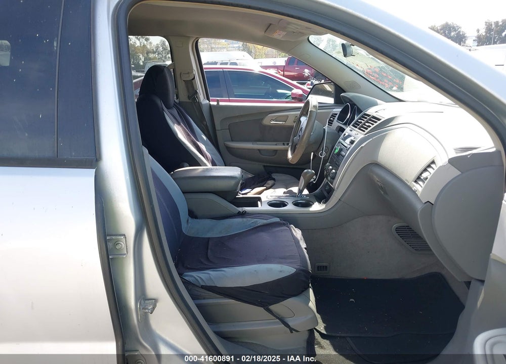 2009 CHEVROLET TRAVERSE VIN: 1GNER13D09S156516