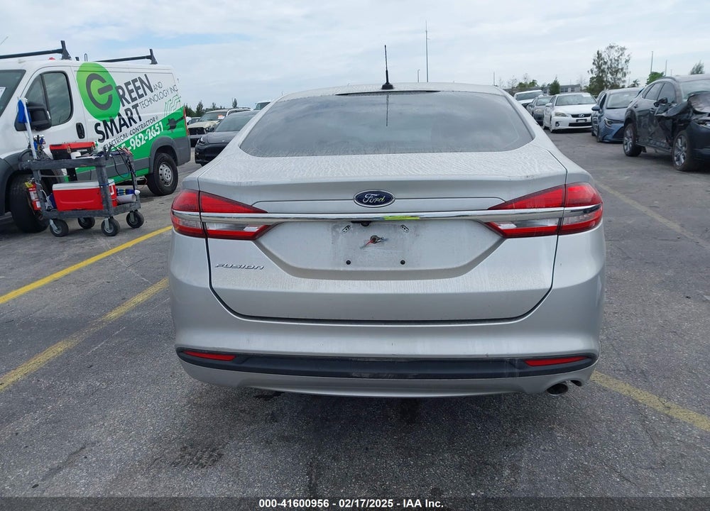 2018 FORD FUSION S VIN: 3FA6P0G76JR143616
