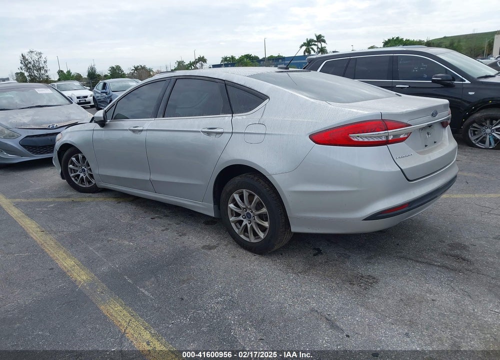 2018 FORD FUSION S VIN: 3FA6P0G76JR143616