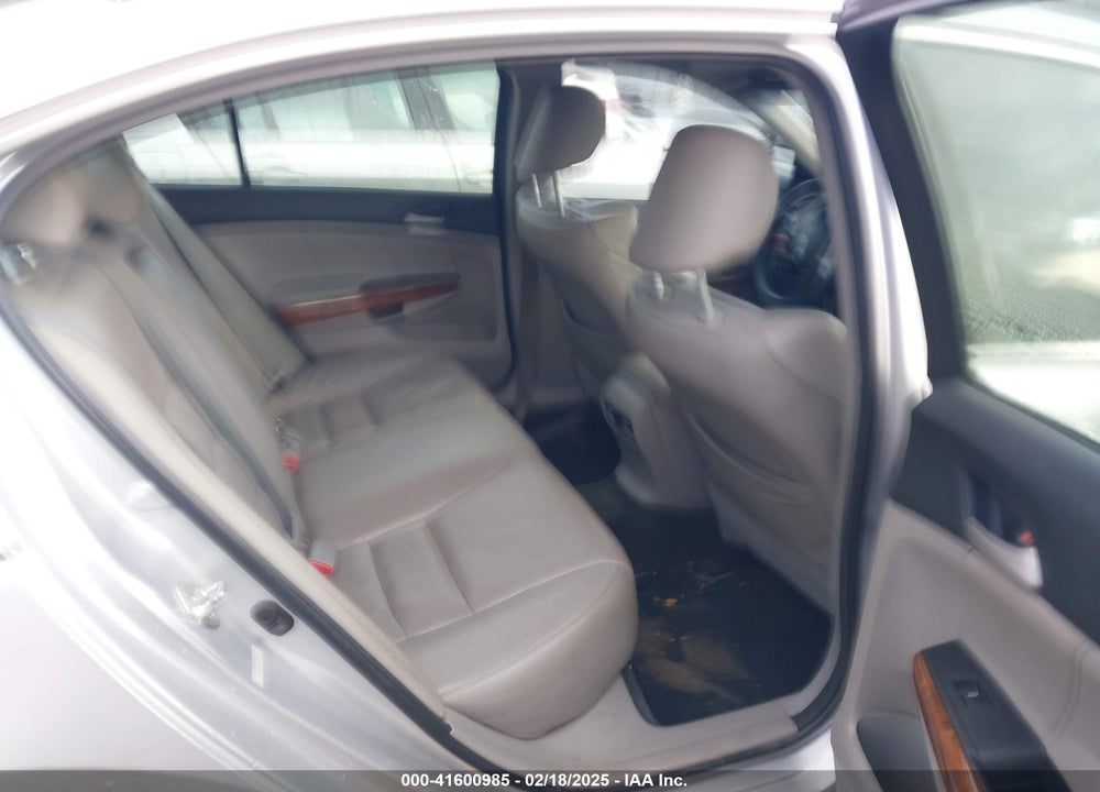 2012 HONDA ACCORD 2.4 EX-L VIN: 1HGCP2F82CA156882