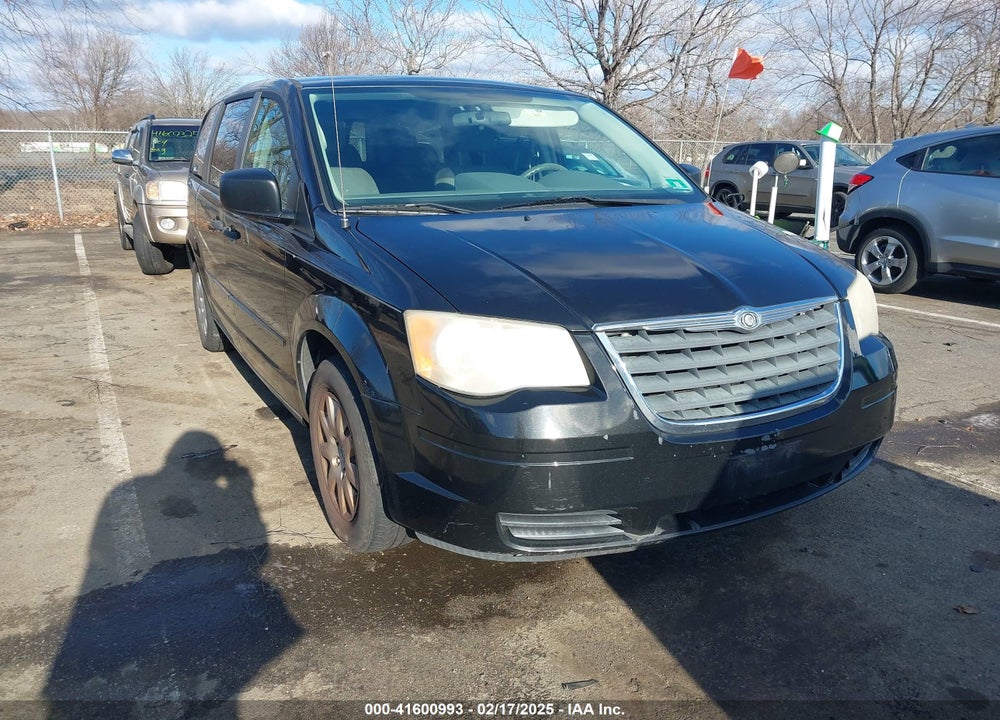 2008 CHRYSLER TOWN & COUNTRY LX VIN: 2A8HR44H88R840764