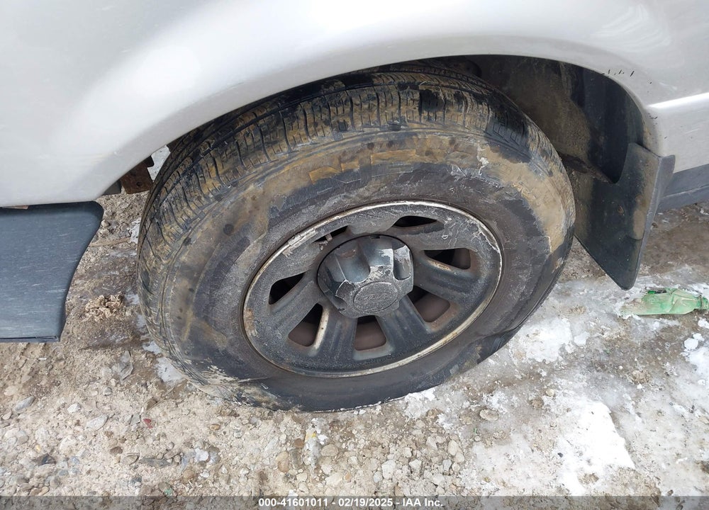 2010 FORD RANGER XL VIN: 1FTKR1AD0APA01454