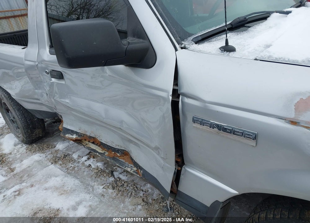 2010 FORD RANGER XL VIN: 1FTKR1AD0APA01454