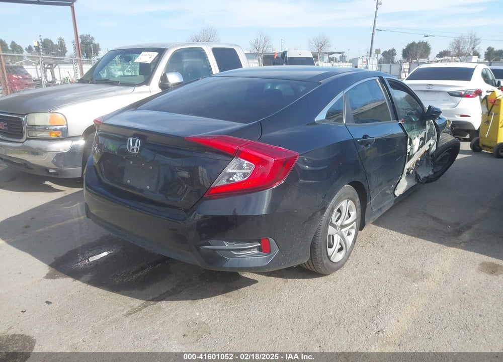2018 HONDA CIVIC VIN: 19XFC2F57JE200351