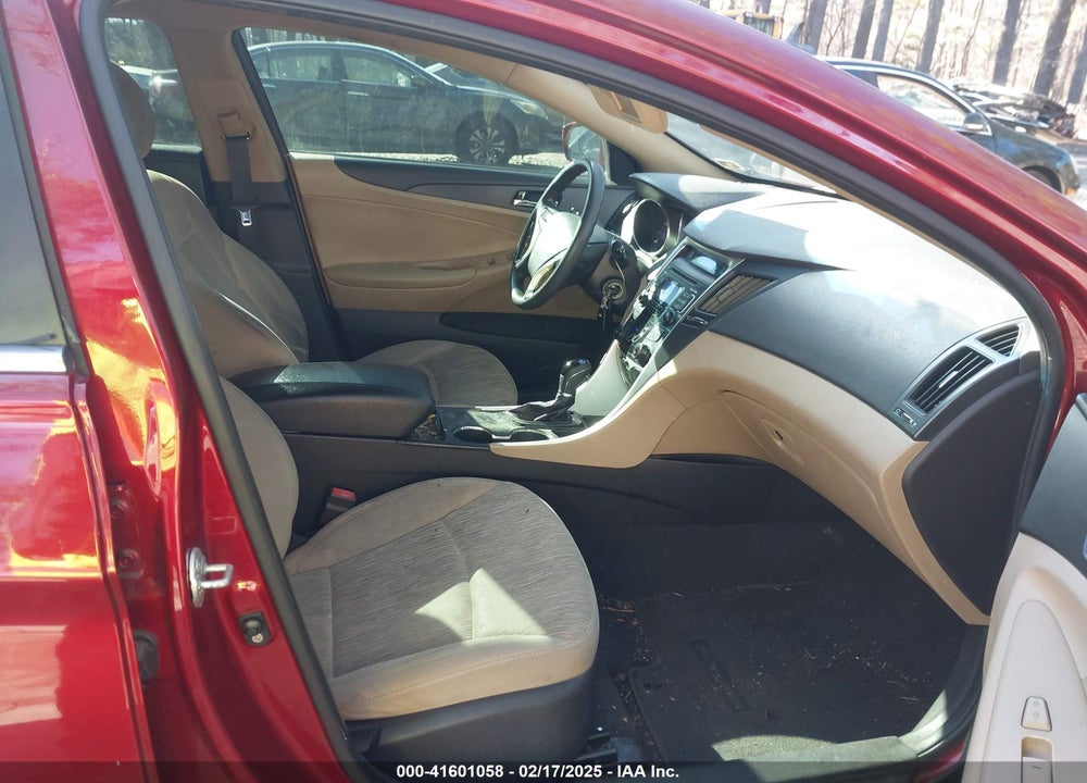 2011 HYUNDAI SONATA VIN: 5NPEB4AC3BH294418