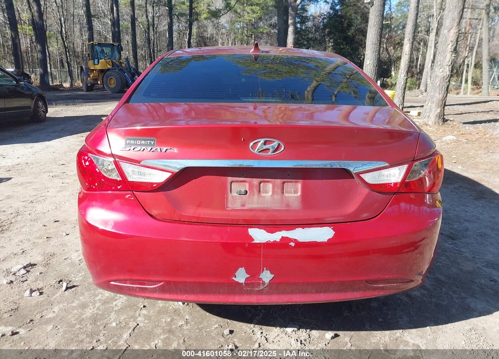 2011 HYUNDAI SONATA VIN: 5NPEB4AC3BH294418