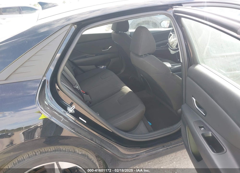 2023 HYUNDAI ELANTRA VIN: KMHLS4AGXPU386323