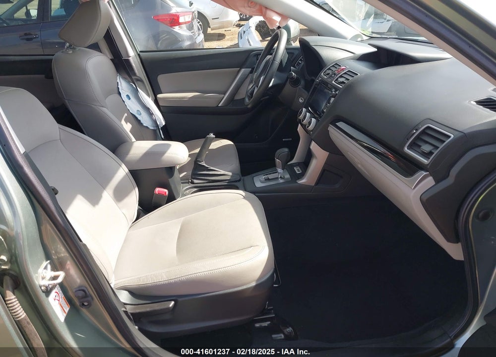 2018 SUBARU FORESTER VIN: JF2SJARC2JH406648