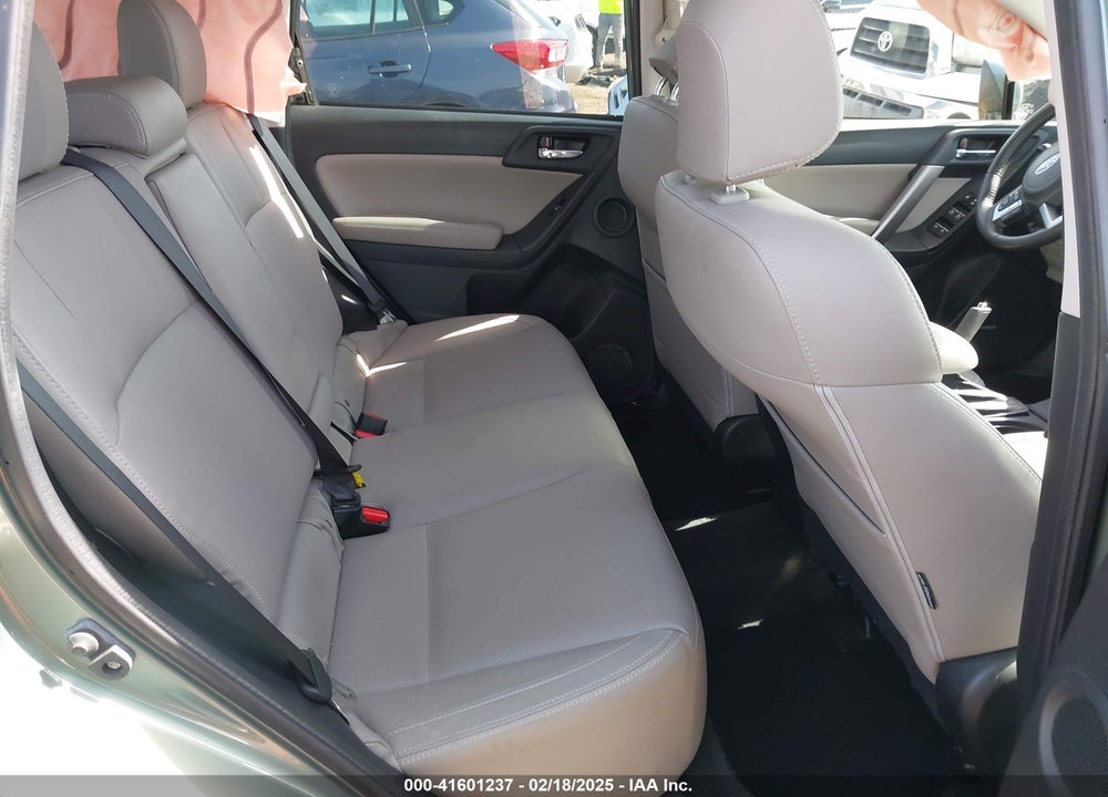 2018 SUBARU FORESTER VIN: JF2SJARC2JH406648