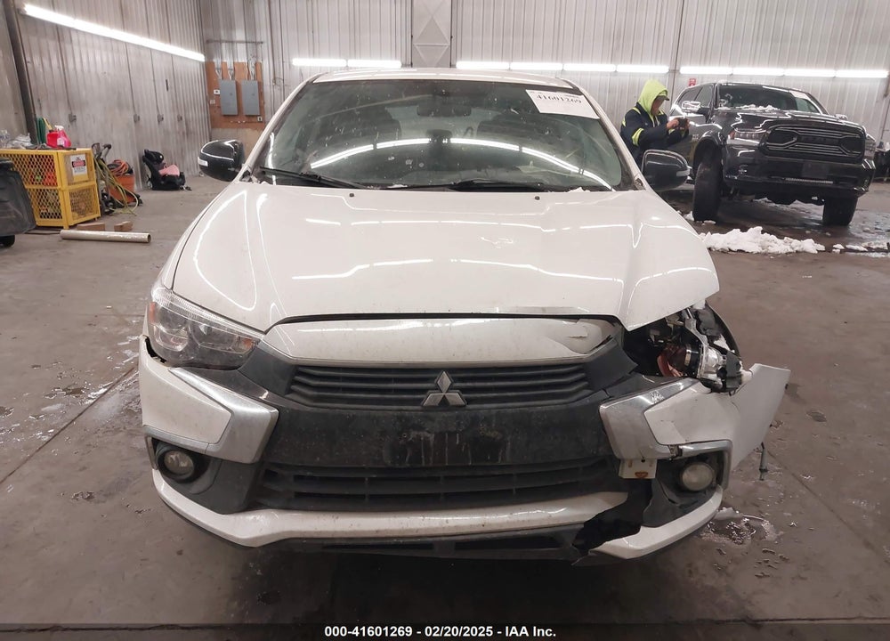 2017 MITSUBISHI OUTLANDER SPORT VIN: JA4AR3AU3HZ070123