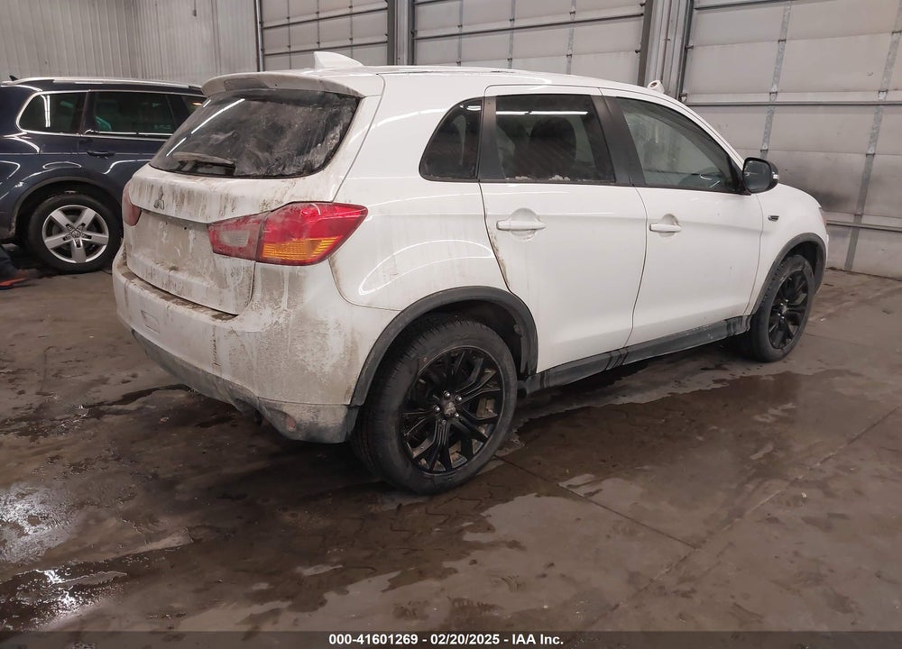 2017 MITSUBISHI OUTLANDER SPORT VIN: JA4AR3AU3HZ070123