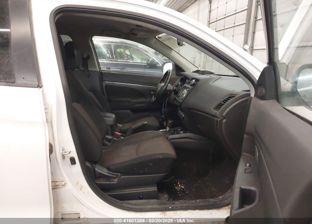2017 MITSUBISHI OUTLANDER SPORT VIN: JA4AR3AU3HZ070123