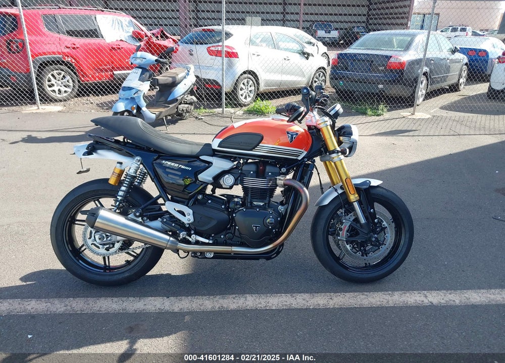 2025 TRIUMPH MOTORCYCLE SPEED TWIN 1200/1200 RS VIN: SMTDD0H28STCE0183