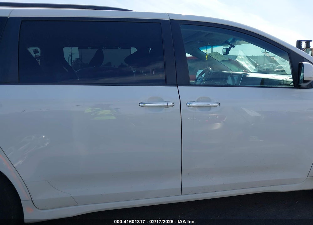 2015 TOYOTA SIENNA SPORT VIN: 5TDXK3DC4FS631208