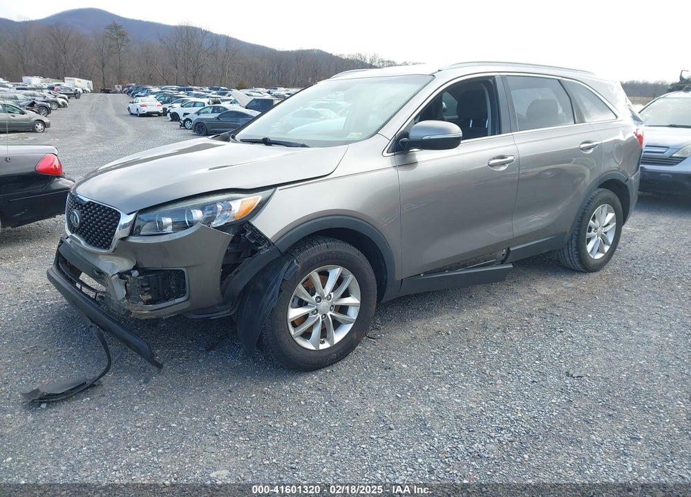 2016 KIA SORENTO VIN: 5XYPG4A32GG118100