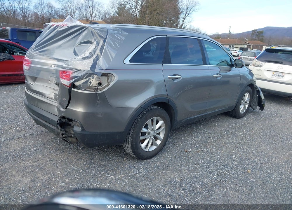 2016 KIA SORENTO VIN: 5XYPG4A32GG118100
