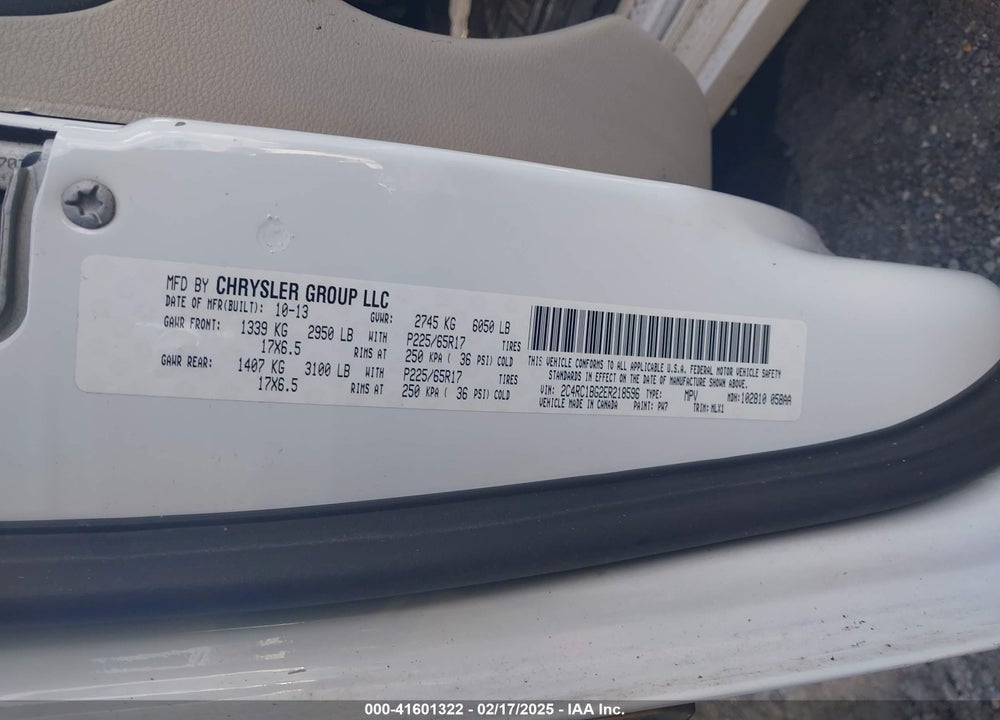 2014 CHRYSLER TOWN & COUNTRY TOURING VIN: 2C4RC1BG2ER218596