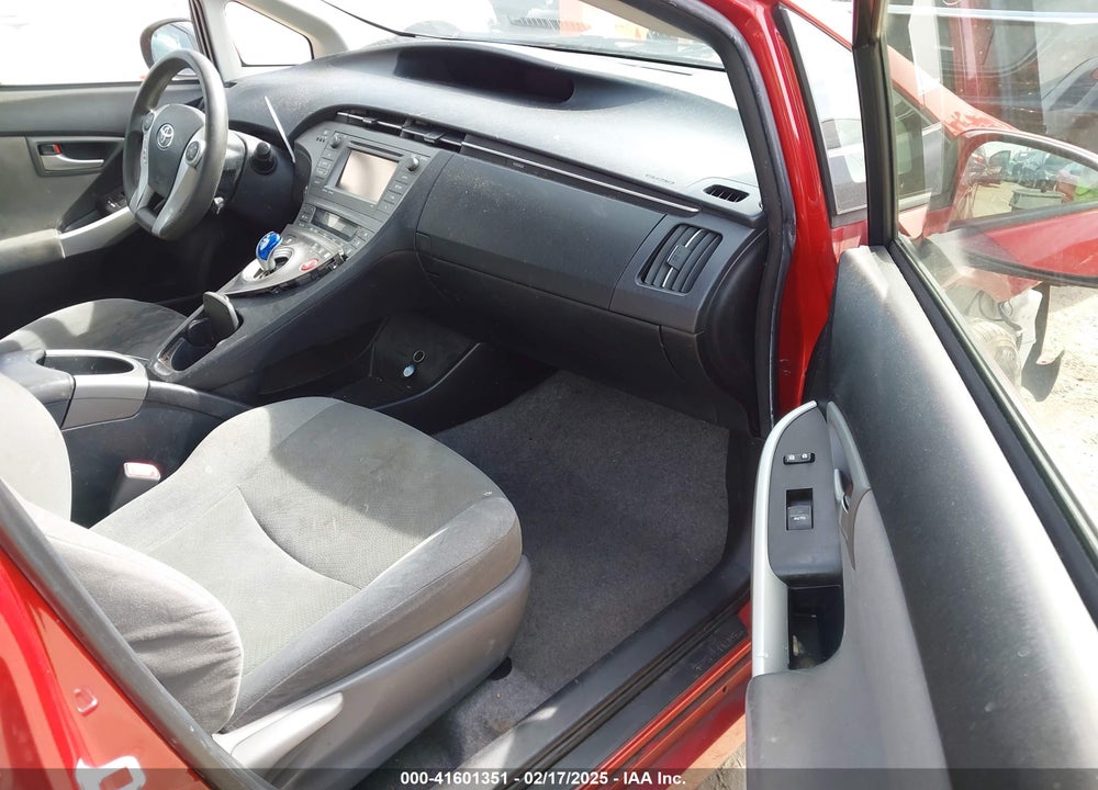 2013 TOYOTA PRIUS VIN: JTDKN3DU7D0351261