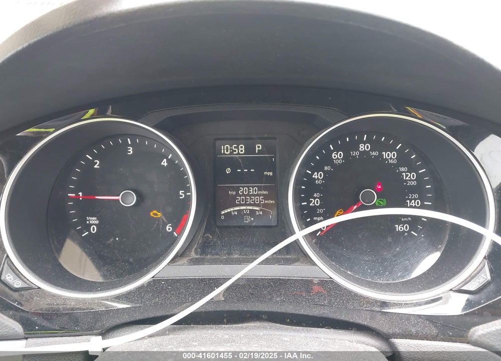 2015 VOLKSWAGEN JETTA VIN: 3VWLA7AJ5FM250833