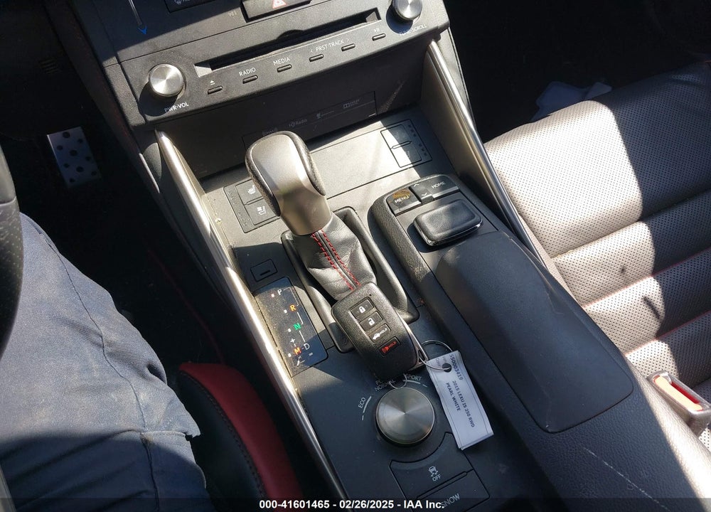 2015 LEXUS IS 250 CRAFTED LINE VIN: JTHBF1D23F5069302