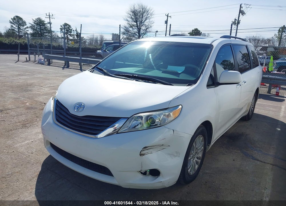 2011 TOYOTA SIENNA XLE LIMITED VIN: 5TDYK3DCXBS043733
