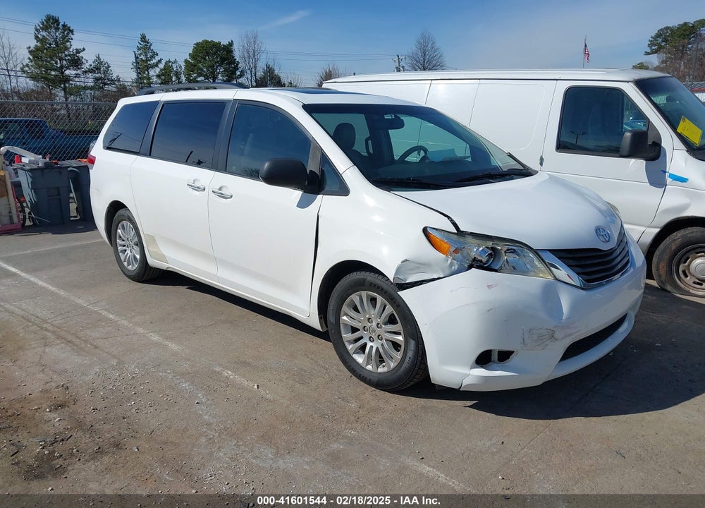 2011 TOYOTA SIENNA XLE LIMITED VIN: 5TDYK3DCXBS043733