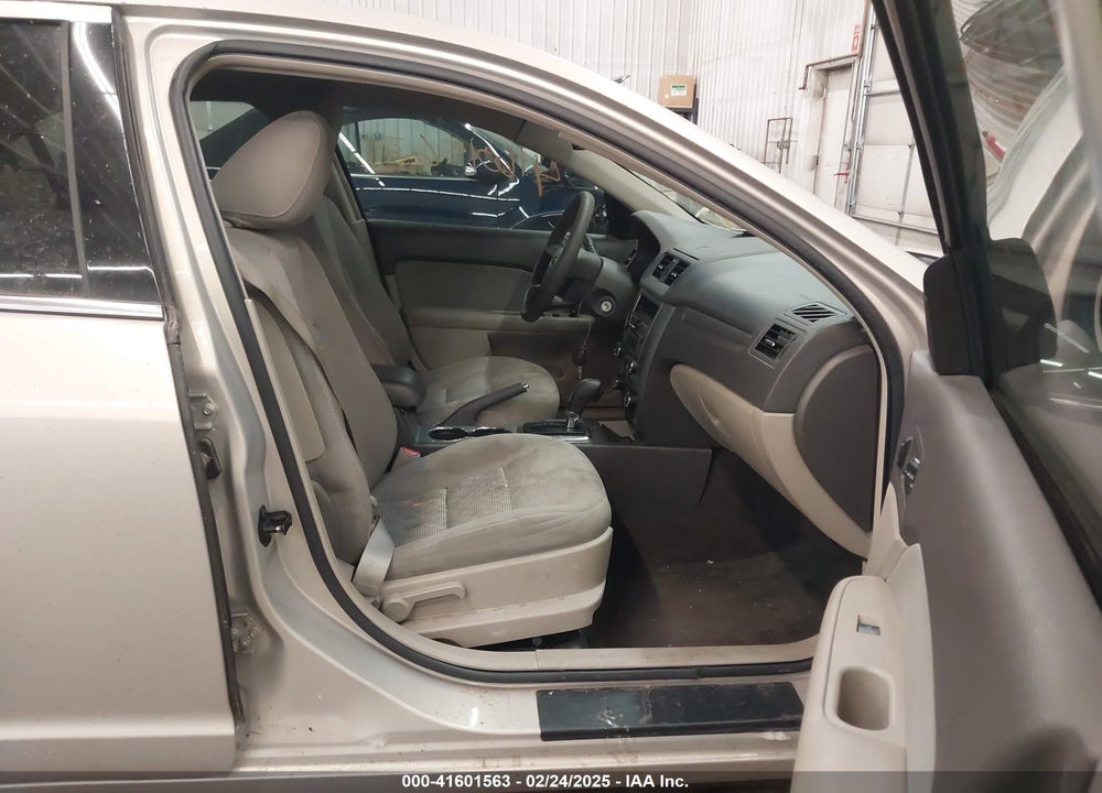 2010 FORD FUSION VIN: 3FAHP0HA8AR359308