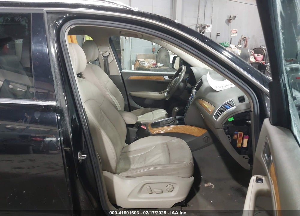 2009 AUDI Q5 3.2 PREMIUM VIN: WA1KK78R09A051465