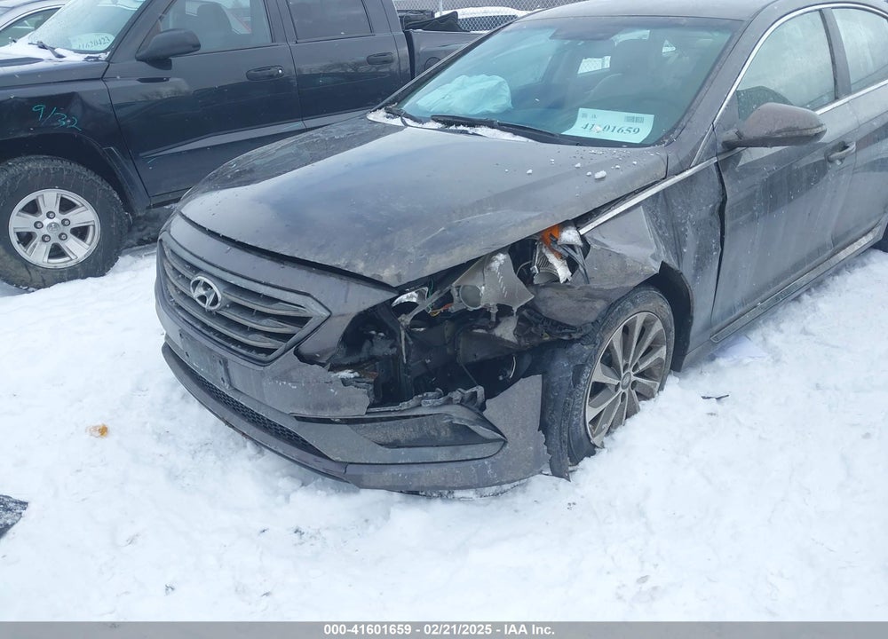 2017 HYUNDAI SONATA VIN: 5NPE34AF7HH521352