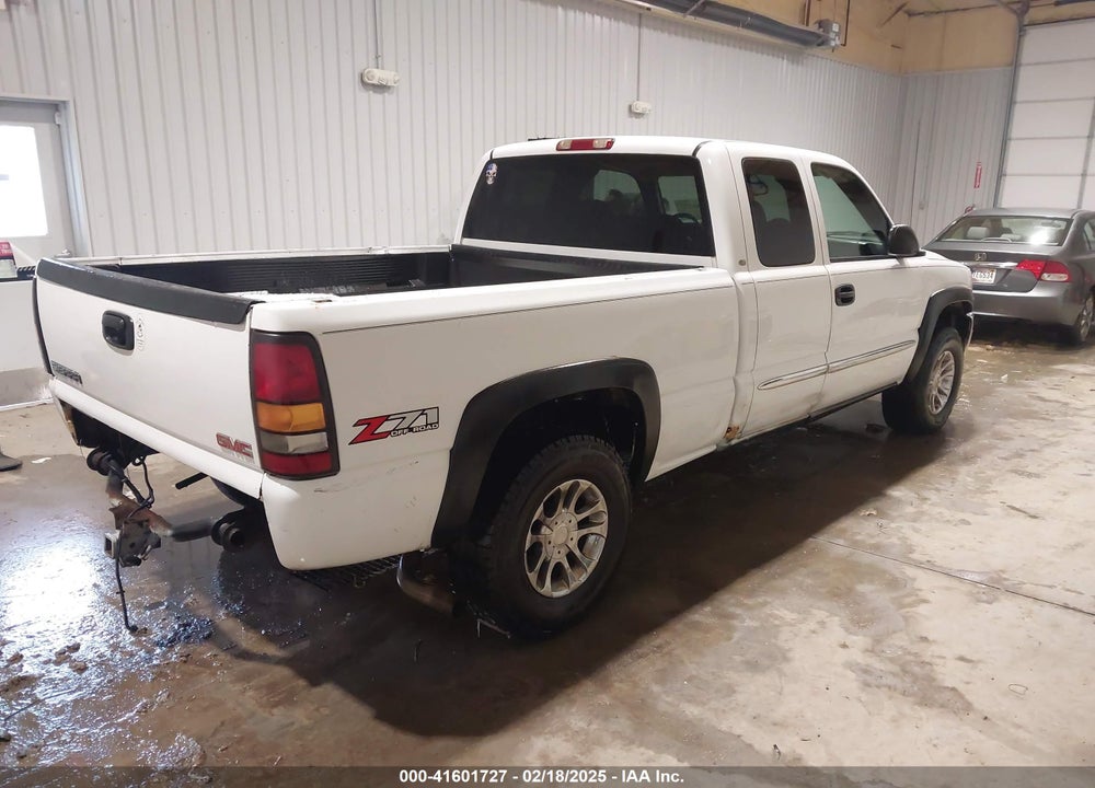 2004 GMC SIERRA 1500 SLE VIN: 1GTEK19T34E320179