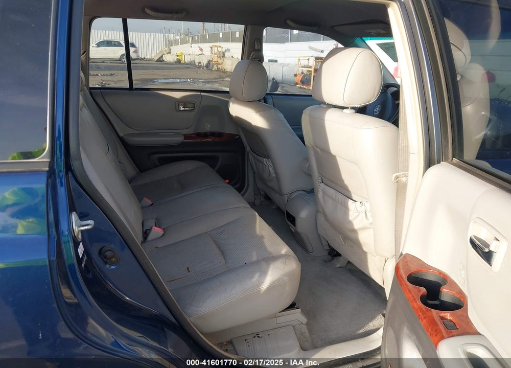 2004 TOYOTA HIGHLANDER VIN: JTEDP21A240001832