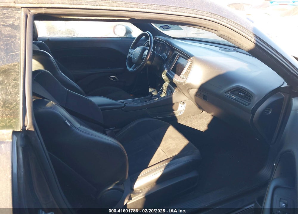 2022 DODGE CHALLENGER VIN: 2C3CDZBT9NH230625