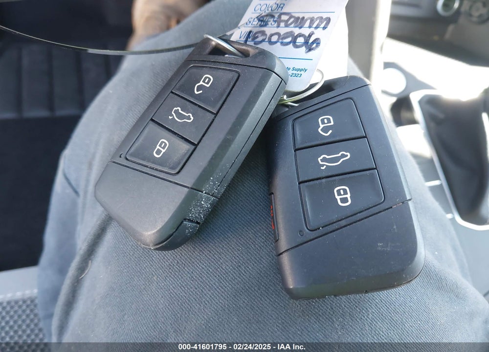 2022 VOLKSWAGEN TAOS VIN: 3VVCX7B26NM092818