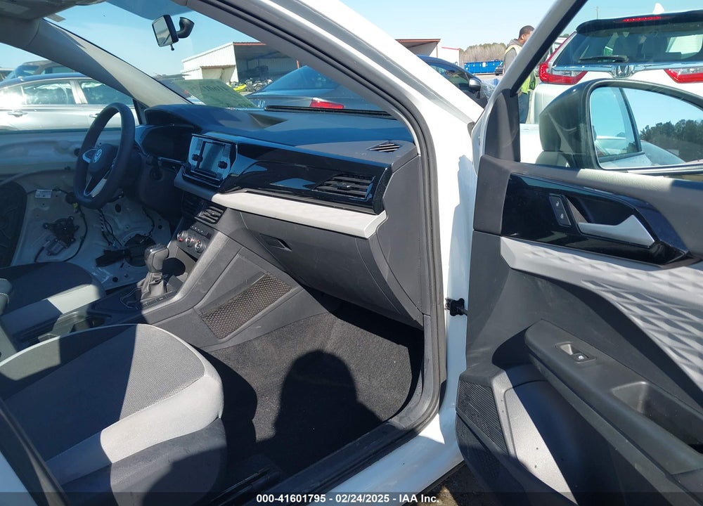 2022 VOLKSWAGEN TAOS VIN: 3VVCX7B26NM092818