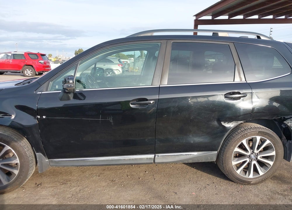 2018 SUBARU FORESTER 2.0XT TOURING VIN: JF2SJGWC6JH584327