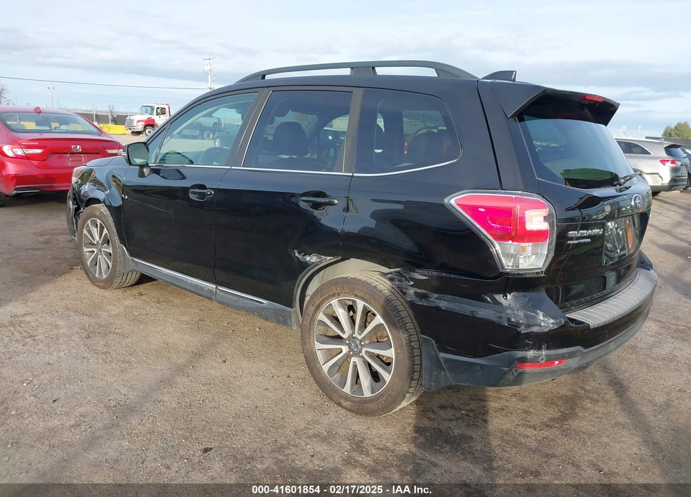 2018 SUBARU FORESTER 2.0XT TOURING VIN: JF2SJGWC6JH584327