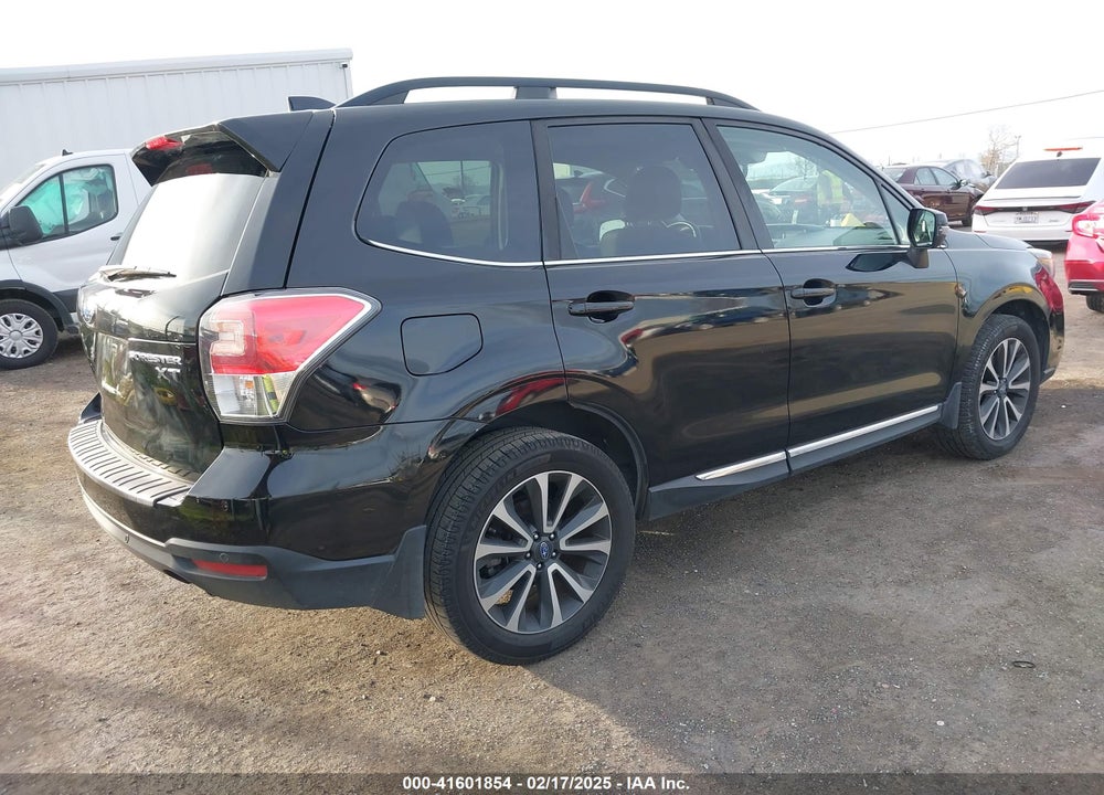 2018 SUBARU FORESTER 2.0XT TOURING VIN: JF2SJGWC6JH584327