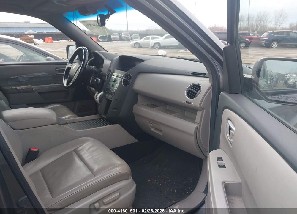 2010 HONDA PILOT VIN: 5FNYF4H5XAB005489