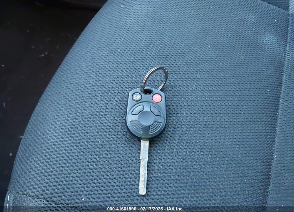 2014 FORD FOCUS VIN: 1FADP3K24EL447259