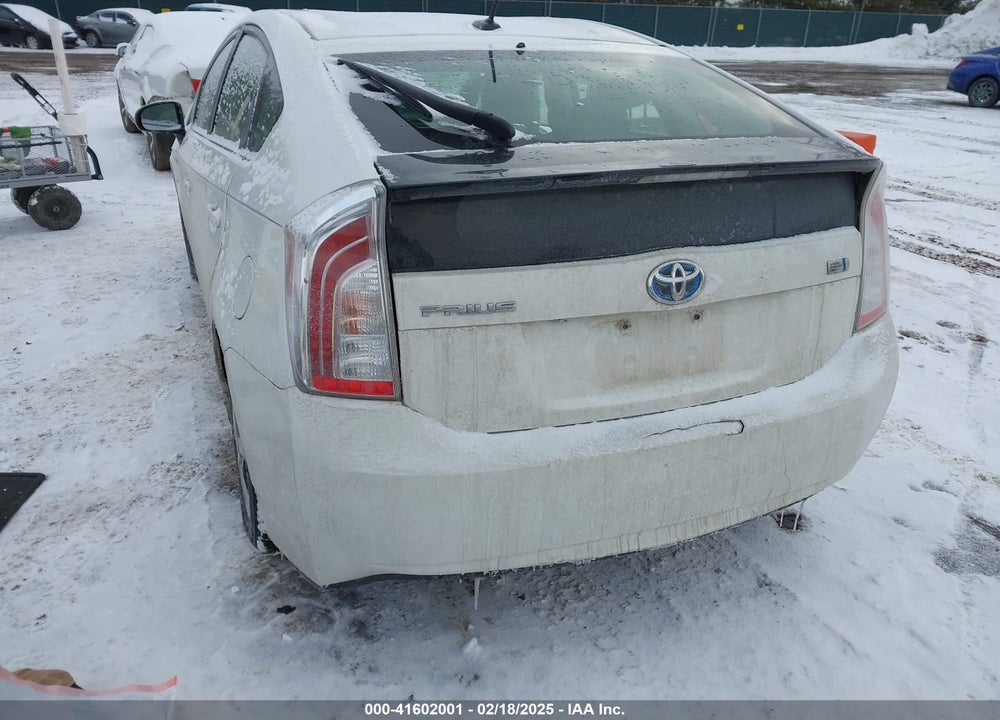 2015 TOYOTA PRIUS VIN: JTDKN3DU3F1933788