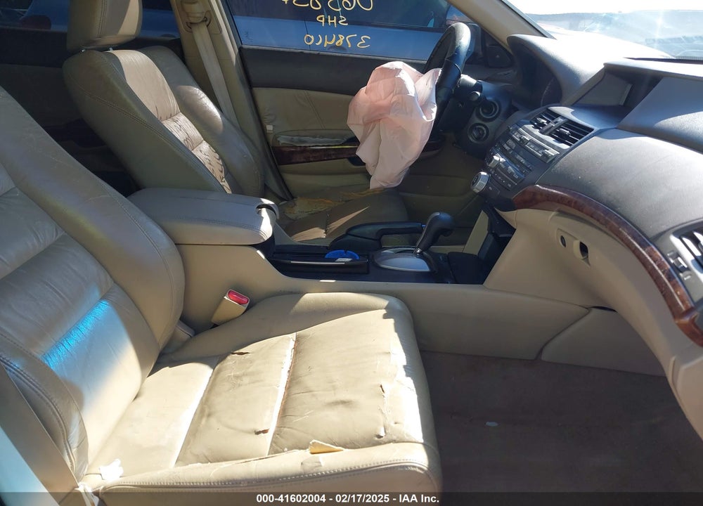 2008 HONDA ACCORD 2.4 EX-L VIN: 1HGCP26818A065836