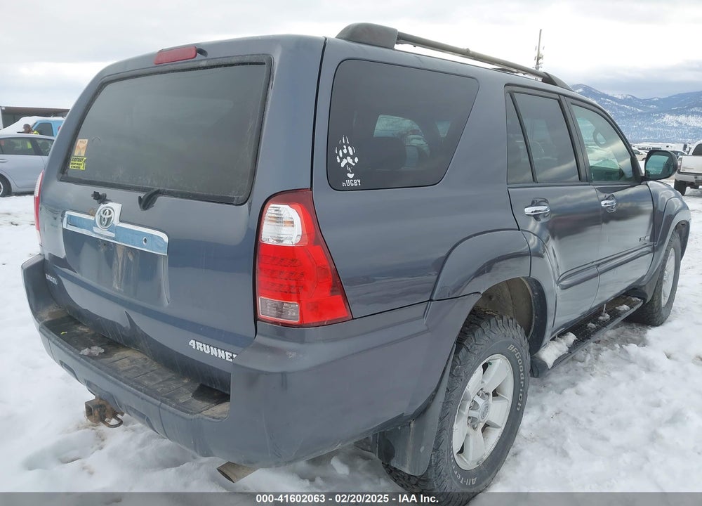 2008 TOYOTA 4RUNNER SR5 V6 VIN: JTEBU14R58K018677