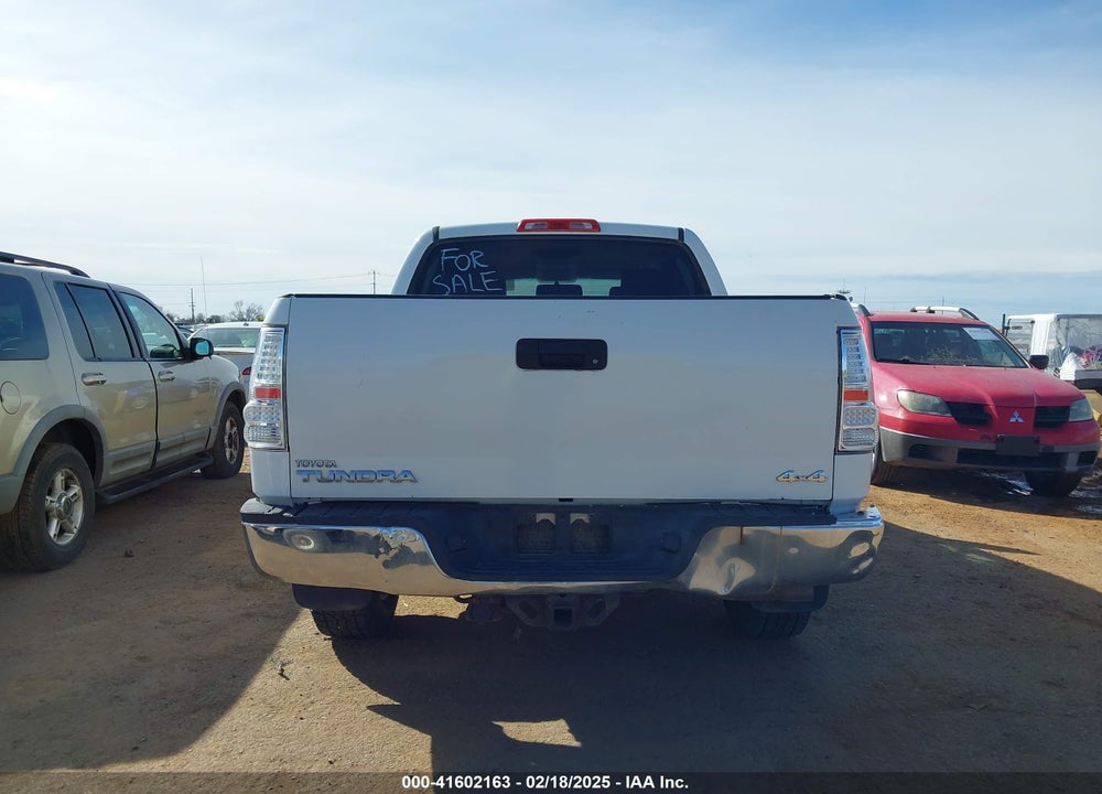 2008 TOYOTA TUNDRA SR5 5.7L V8 VIN: 5TFDV54128X076597