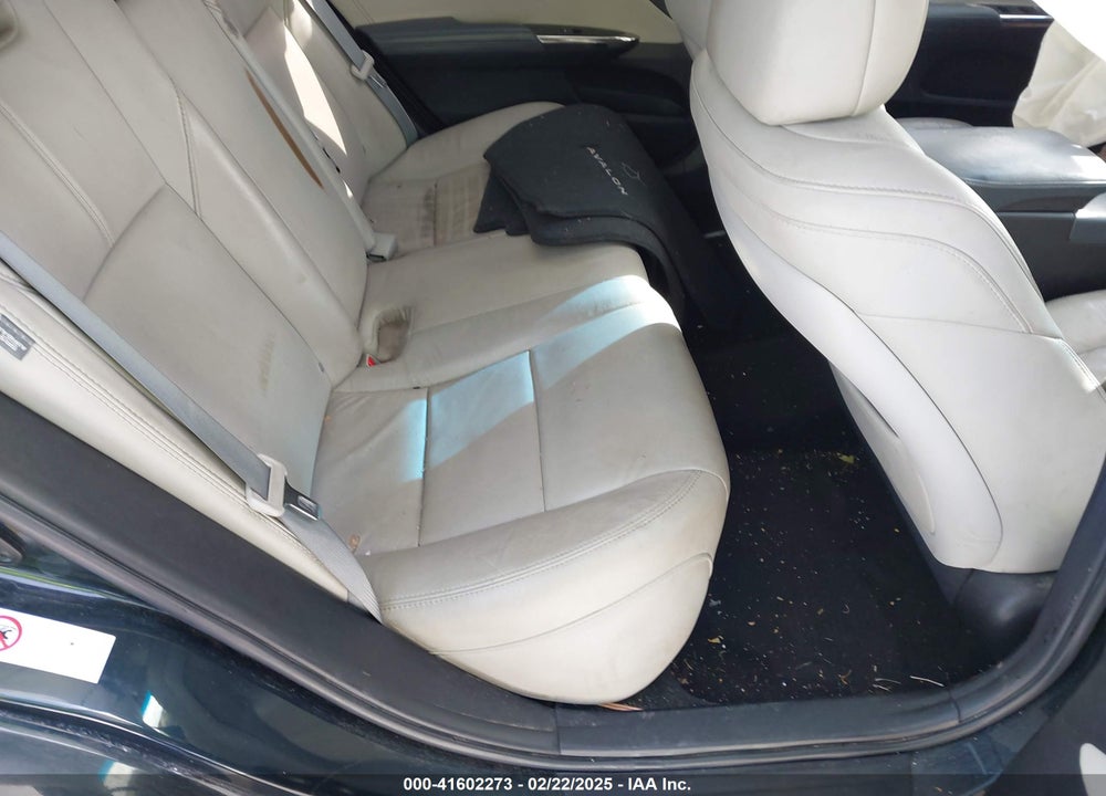 2015 TOYOTA AVALON VIN: 4T1BK1EB8FU155556