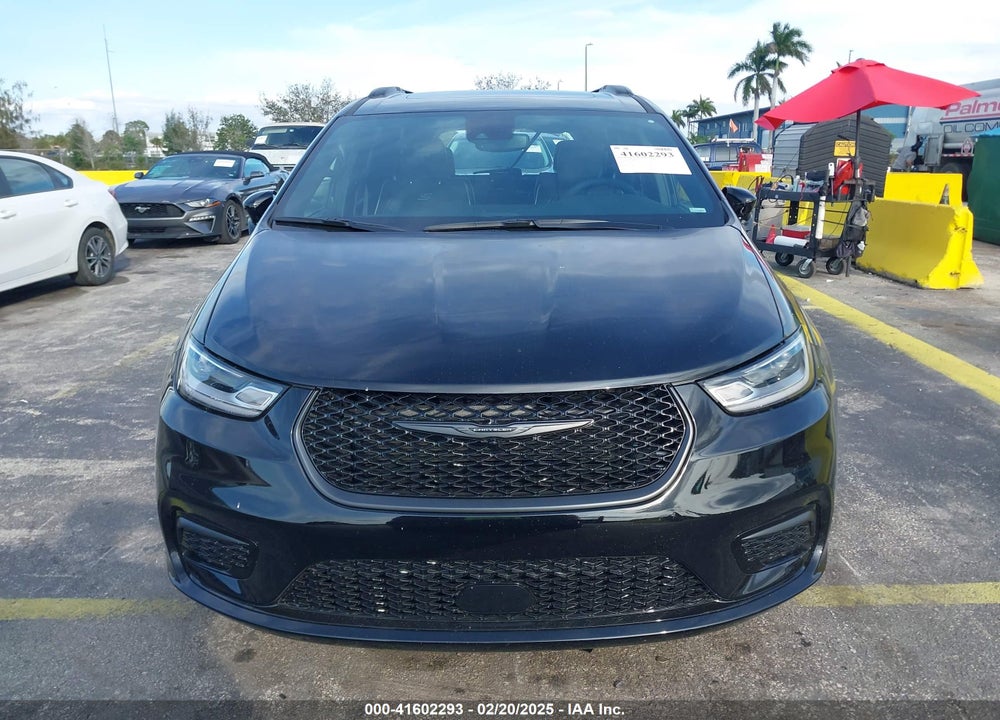 2025 CHRYSLER PACIFICA LIMITED VIN: 2C4RC1GGXSR509111