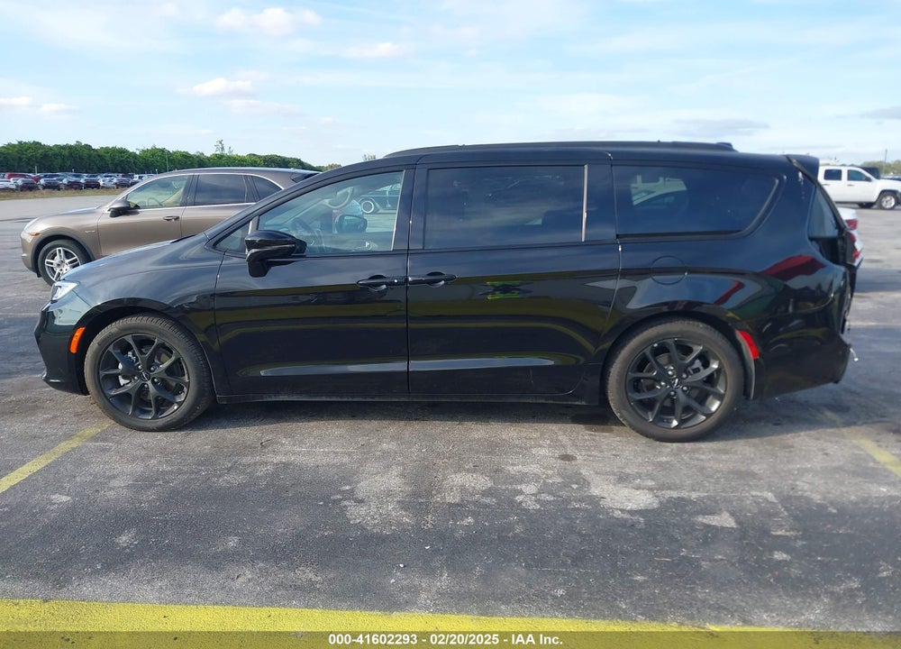 2025 CHRYSLER PACIFICA LIMITED VIN: 2C4RC1GGXSR509111