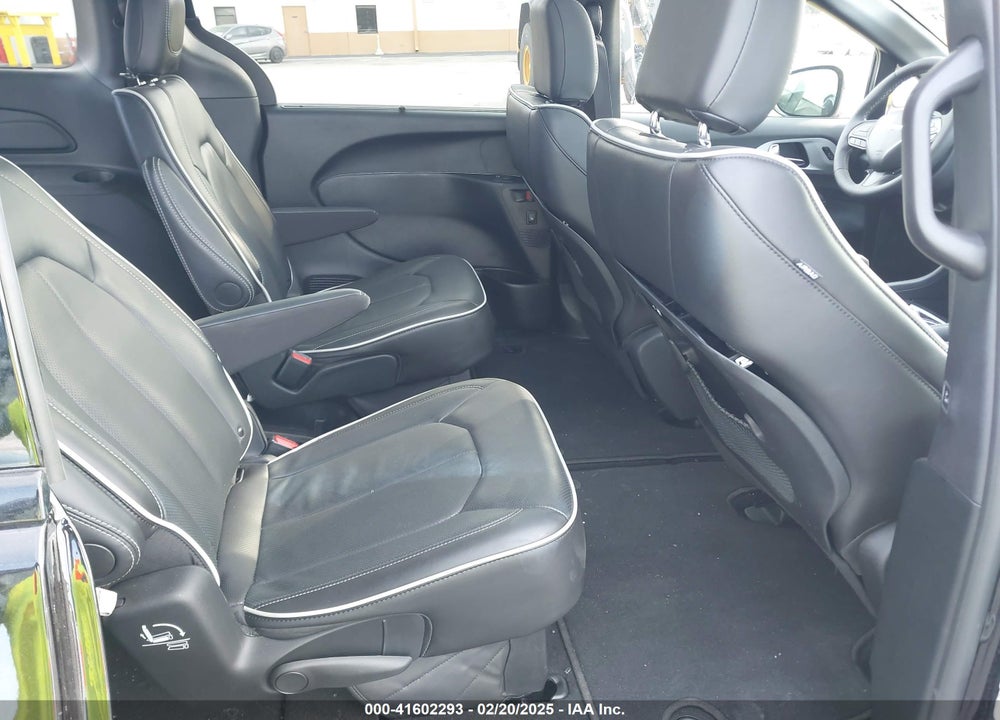 2025 CHRYSLER PACIFICA LIMITED VIN: 2C4RC1GGXSR509111