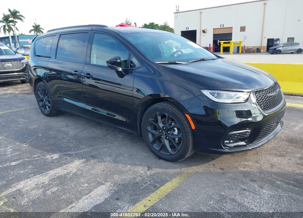 2025 CHRYSLER PACIFICA LIMITED VIN: 2C4RC1GGXSR509111